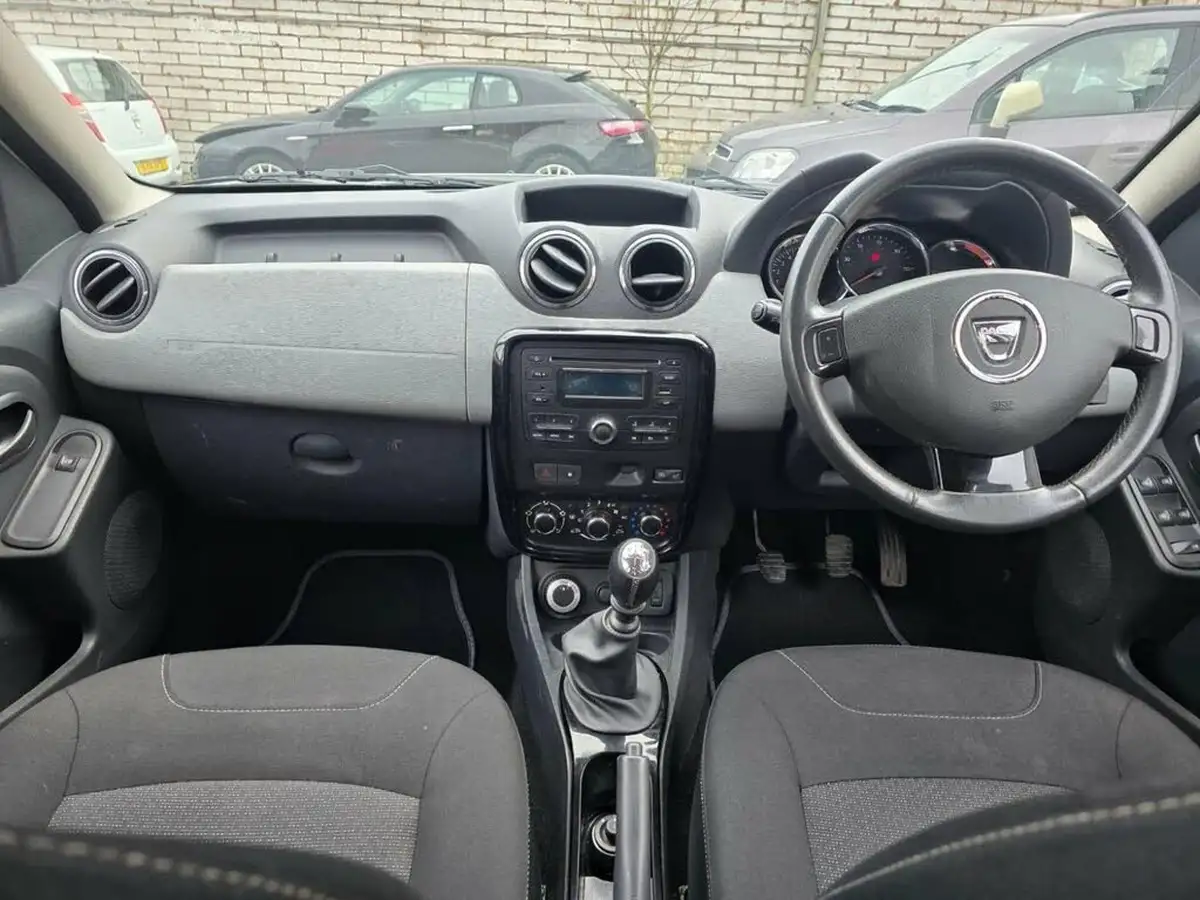 2014-dacia-duster-15d-laureate-110-110bhp-4x4-big-12