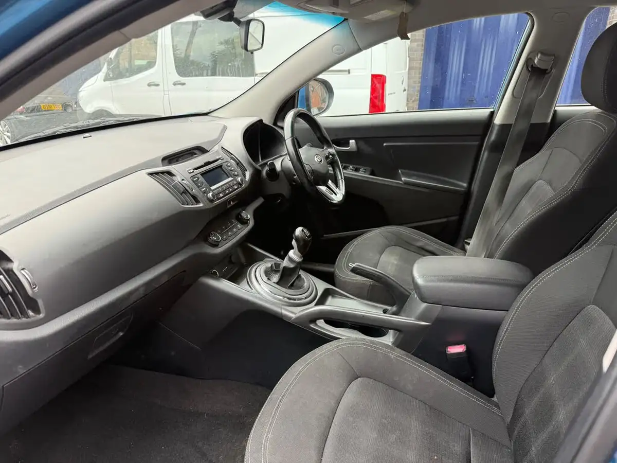 2012-kia-sportage-17td-1-big-6
