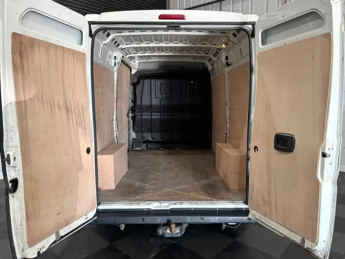 2020-citroen-relay-22bluehdi-35-l2h2-enterprise-big-12