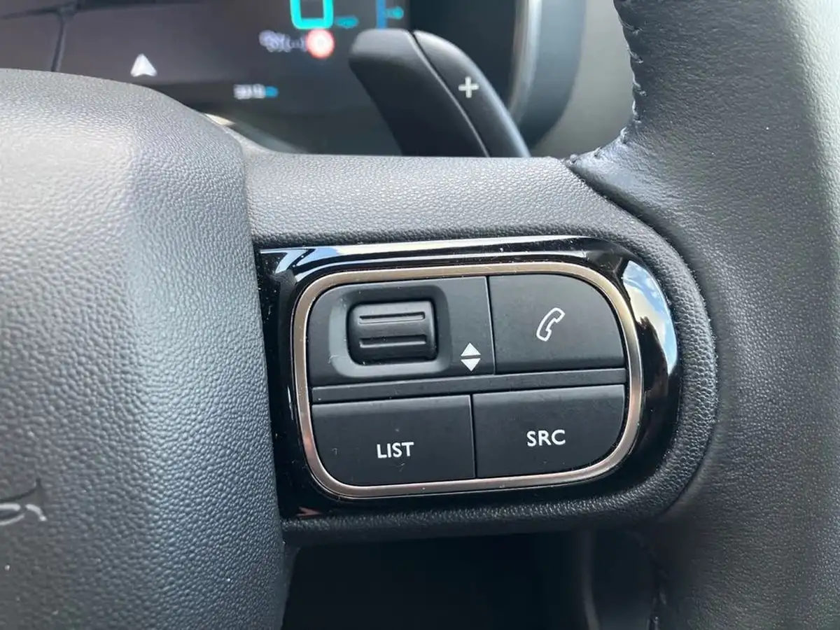 2023-citroen-c5-aircross-16-puretech-shine-big-41