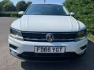 2016-volkswagen-tiguan-20tdi-se-navigation-150ps-4motion-bmt-ss-small-3