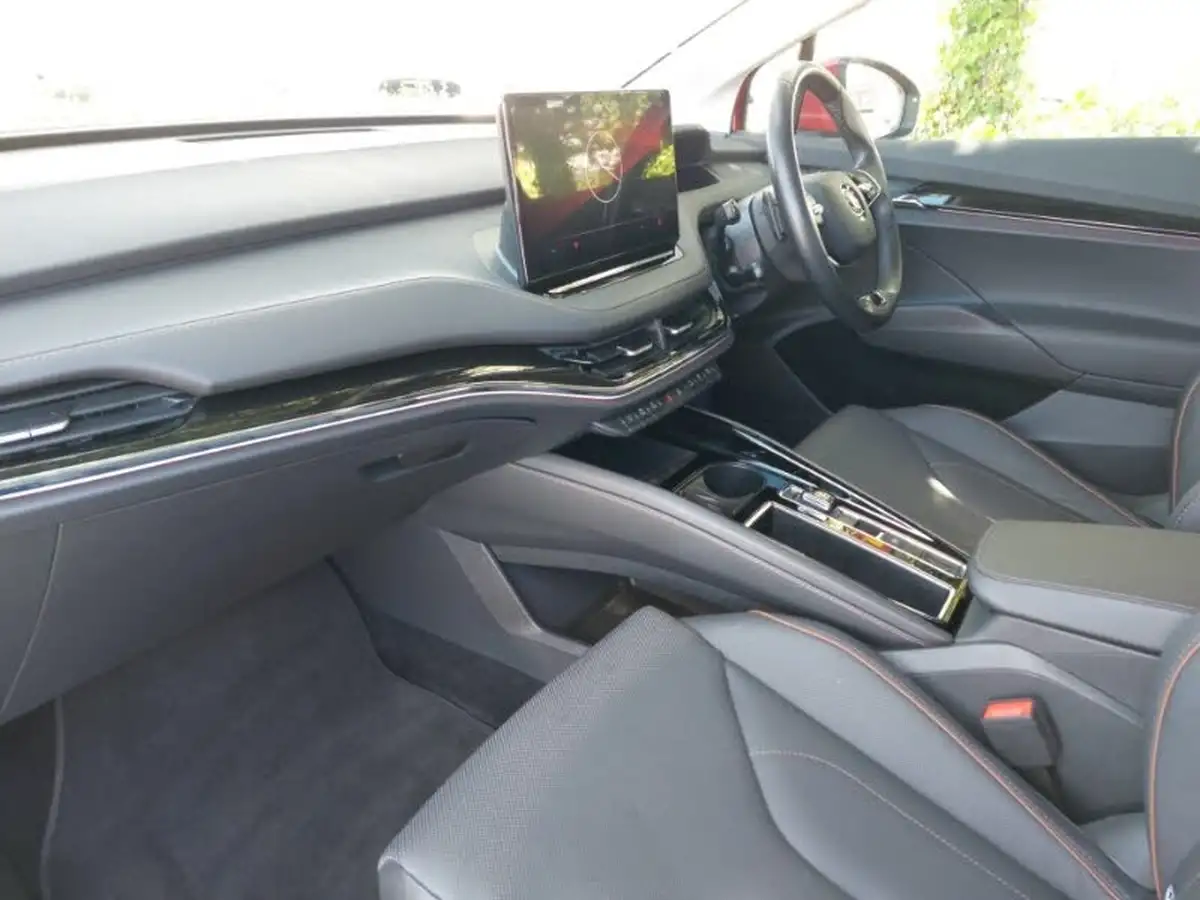 2022-skoda-enyaq-e-80-82-kwh-big-4