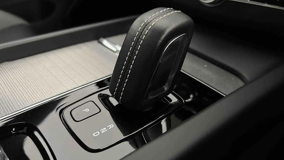 2022-volvo-xc60-20-t6-r-design-350bhp-plug-in-hybrid-big-45