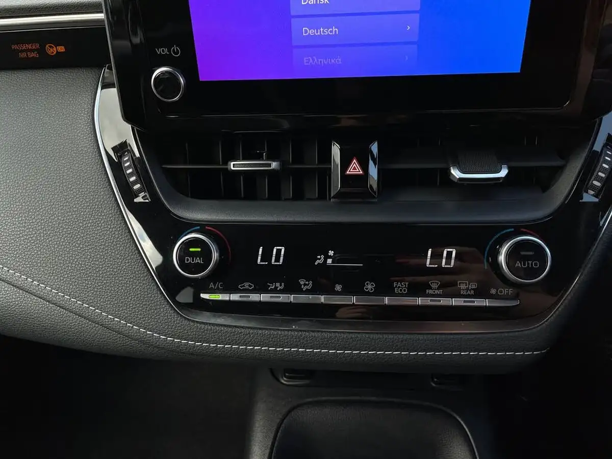 2023-toyota-corolla-18-vvt-i-gr-sport-138bhp-touring-sports-big-17