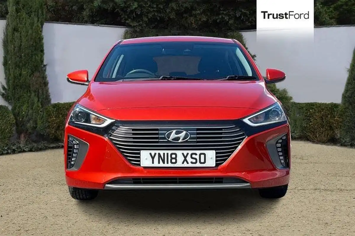 2018-hyundai-ioniq-16-gdi-premium-hybrid-big-5