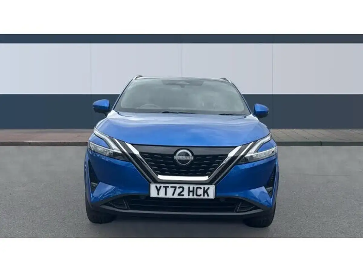 2023-nissan-qashqai-15-tekna-big-2