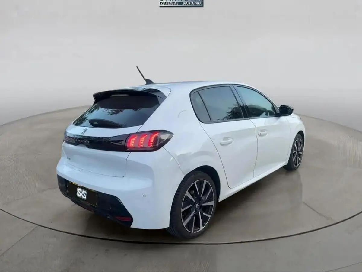 2020-peugeot-208-12-puretech-allure-premium-100bhp-big-5