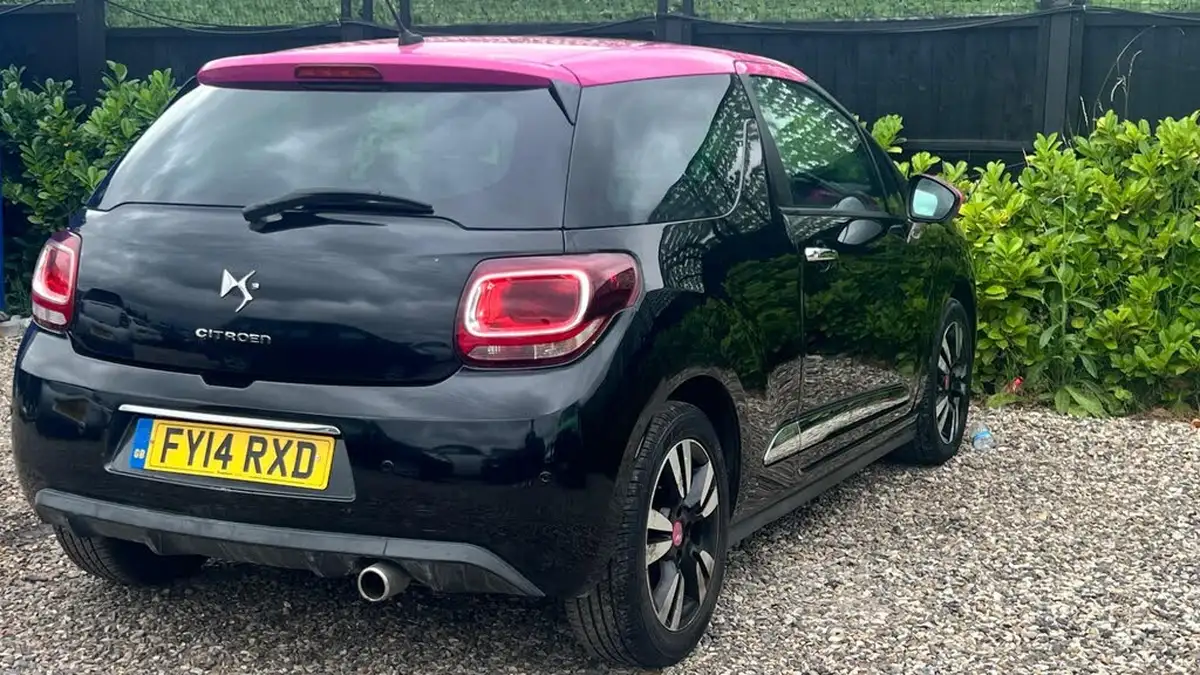 2014-citroen-ds3-16-dstyle-pink-big-17