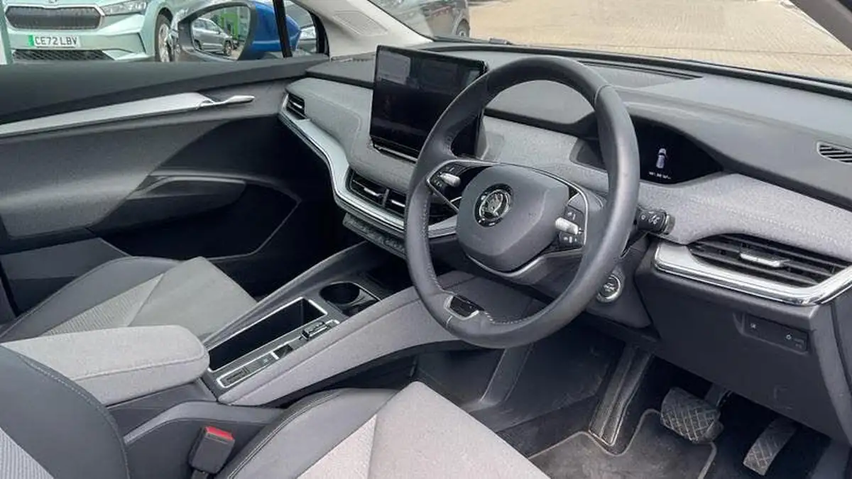 2024-skoda-enyaq-e-85-suv-big-5