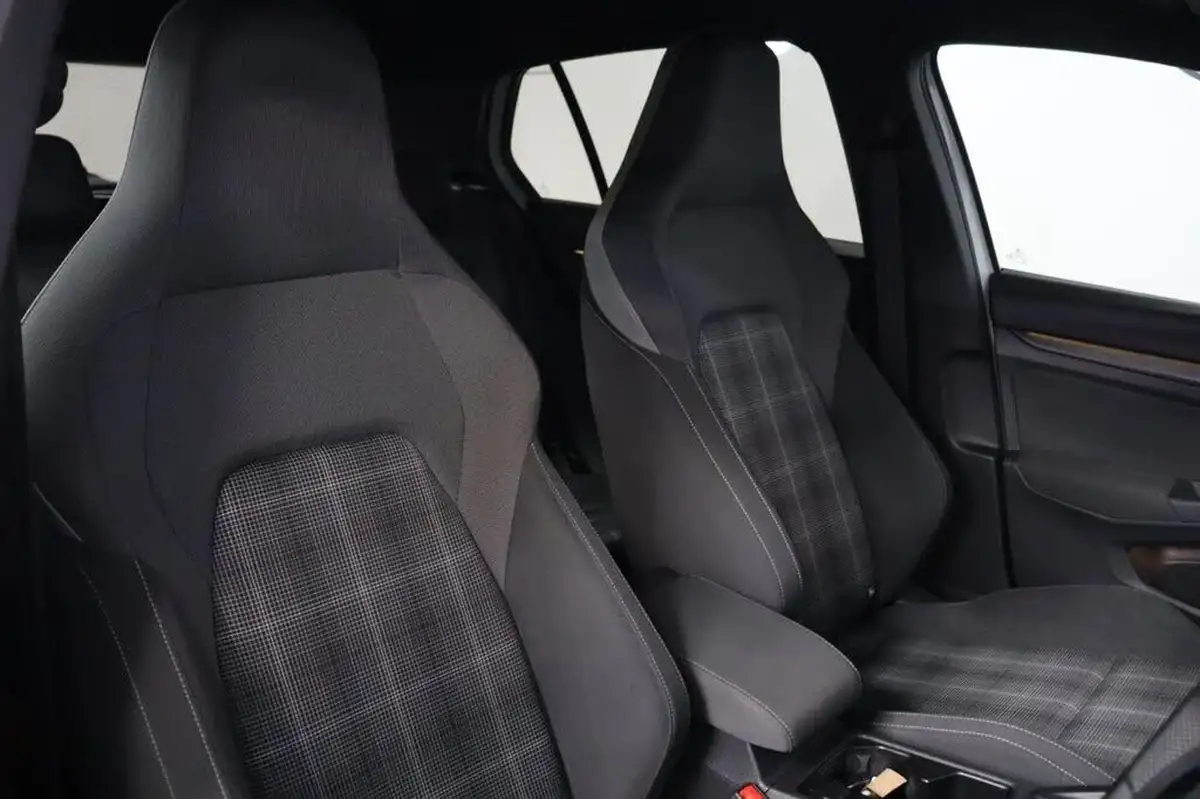 2021-volkswagen-golf-20tdi-gtd-big-26