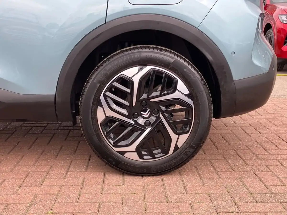 2023-citroen-c4-12-puretech-c-series-edition-big-7