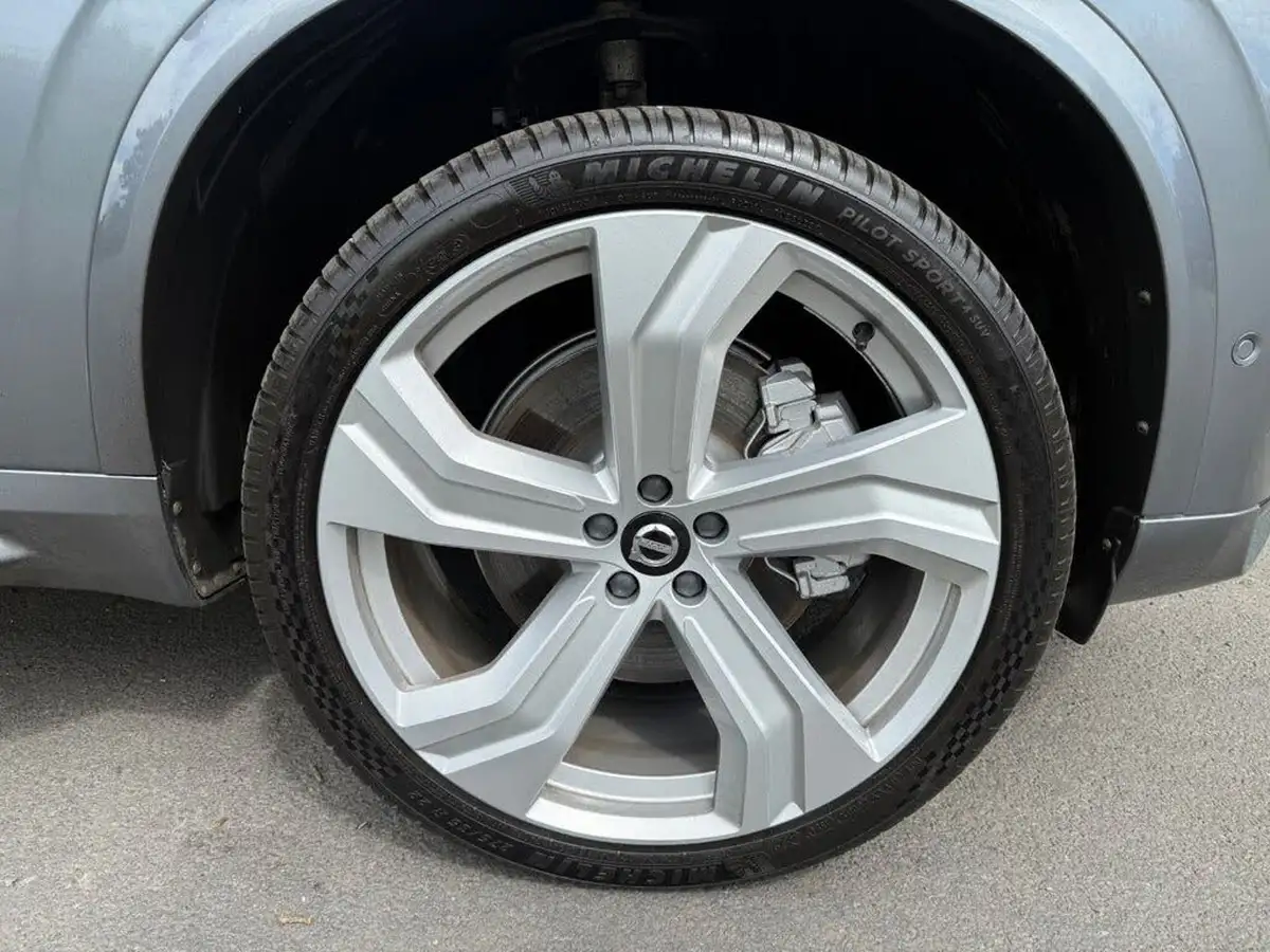 2020-volvo-xc90-20-t8-r-design-twin-engine-big-32