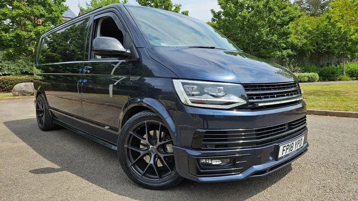 2018-volkswagen-transporter-20bitdi-t30-highline-bmt-swb-panel-van-dsg-big-0
