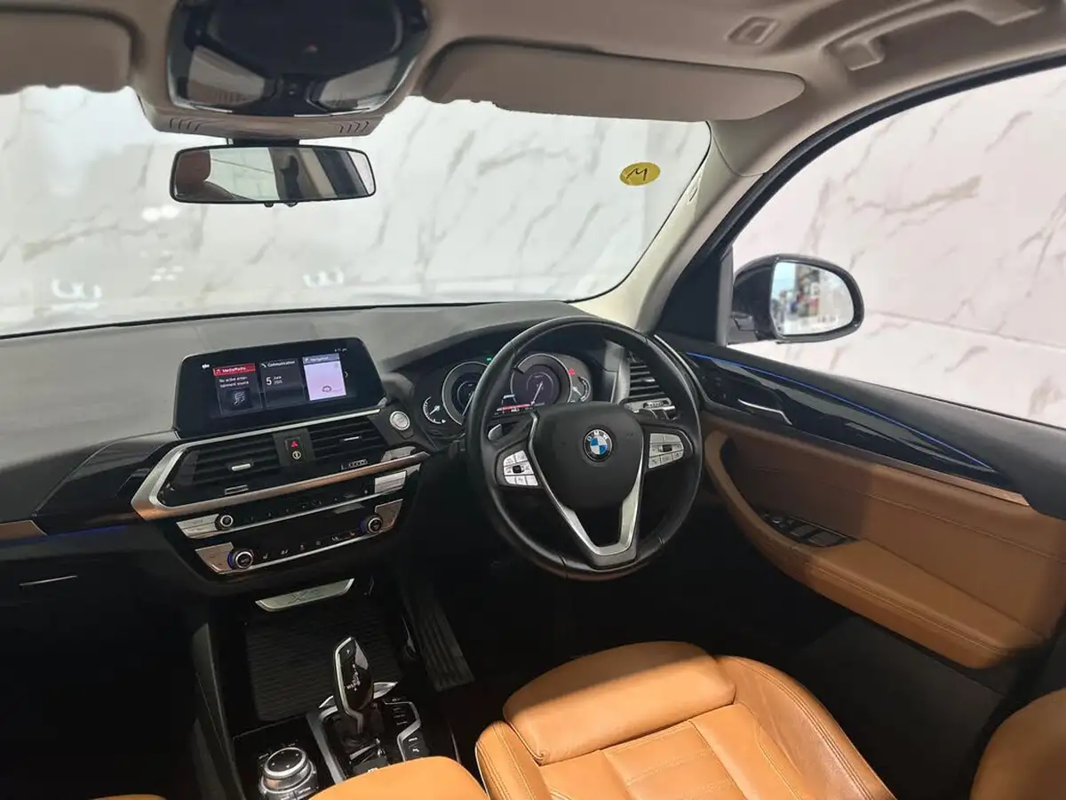 2021-bmw-x3-20-xdrive-30e-xline-big-45