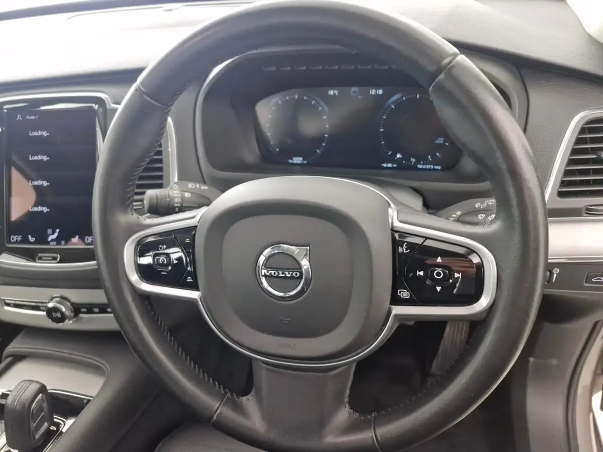 2020-volvo-xc90-20td-b5-momentum-big-25