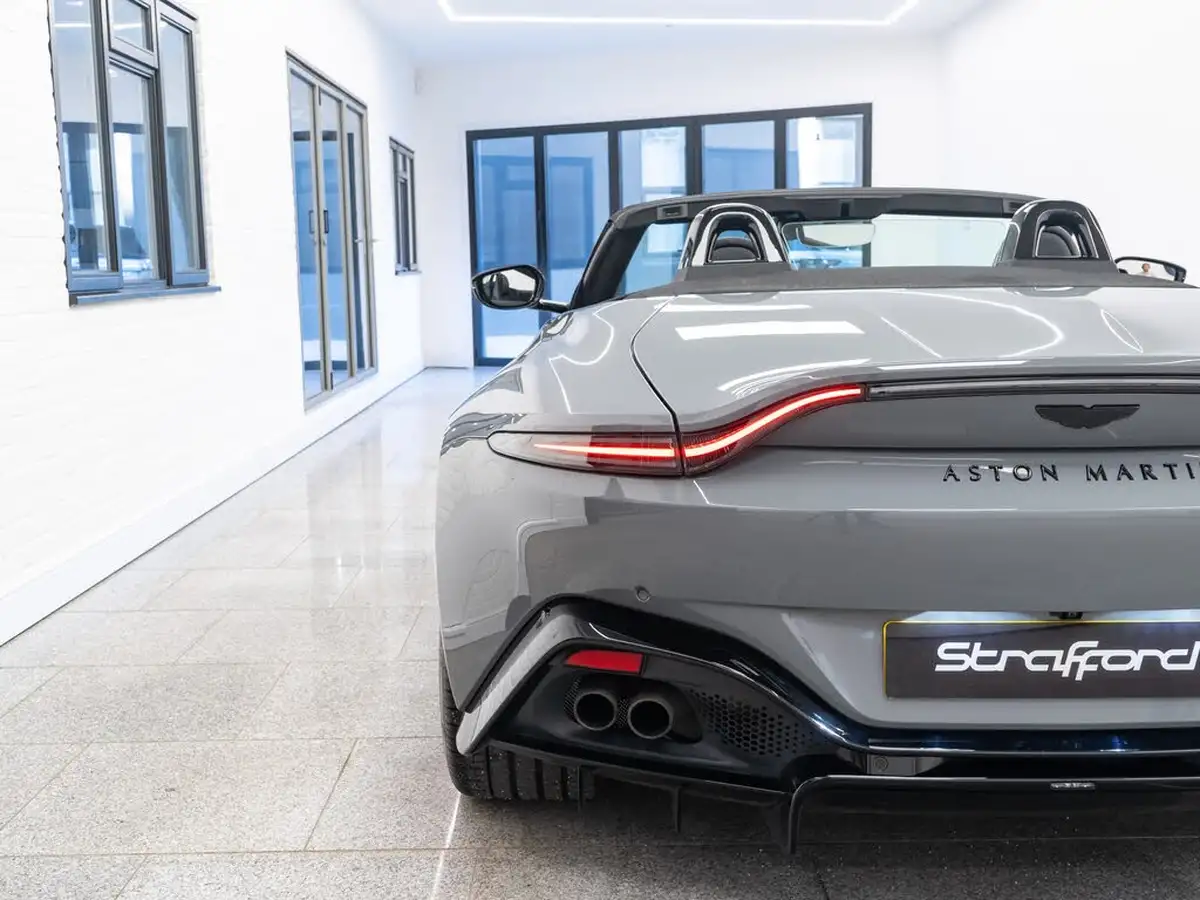 2023-aston-martin-vantage-40-v8-vantage-roadster-auto-big-14