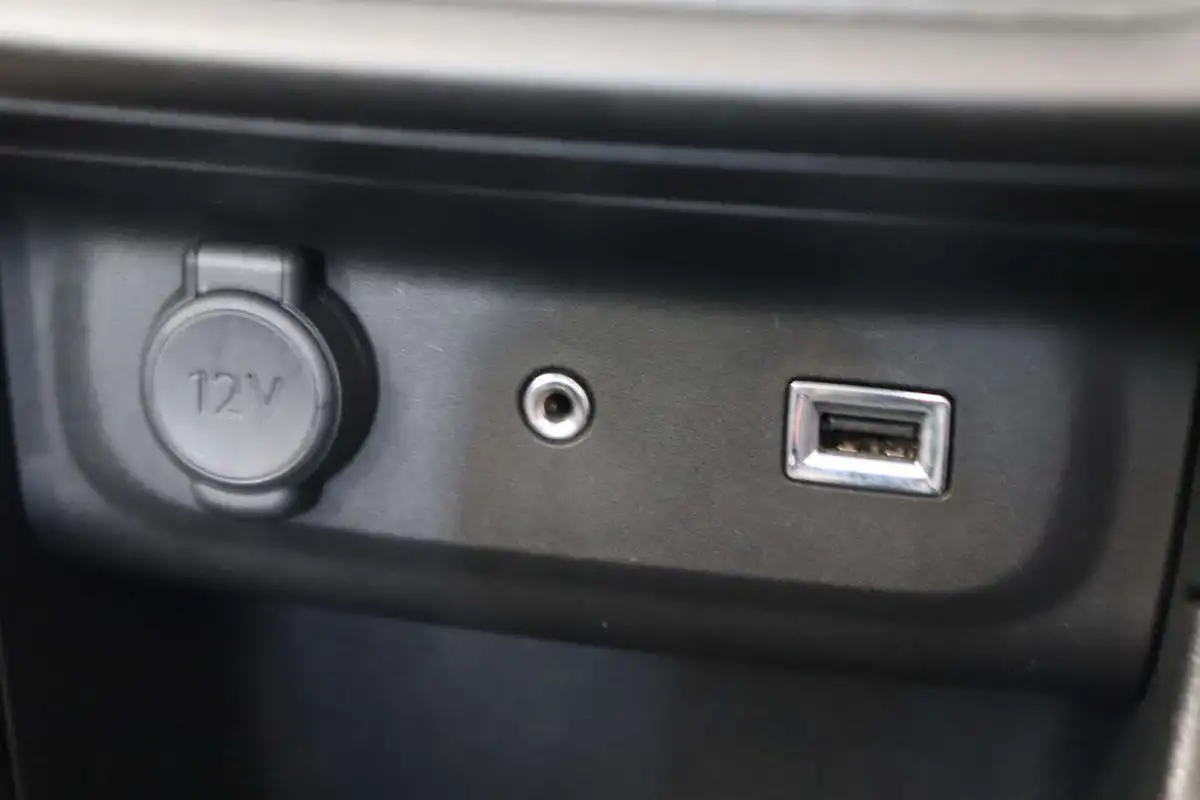 2018-citroen-c3-12-puretech-feel-82ps-big-58