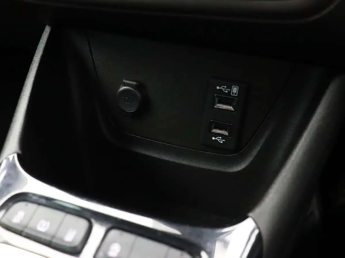2020-vauxhall-crossland-x-12-sri-nav-110ps-big-31