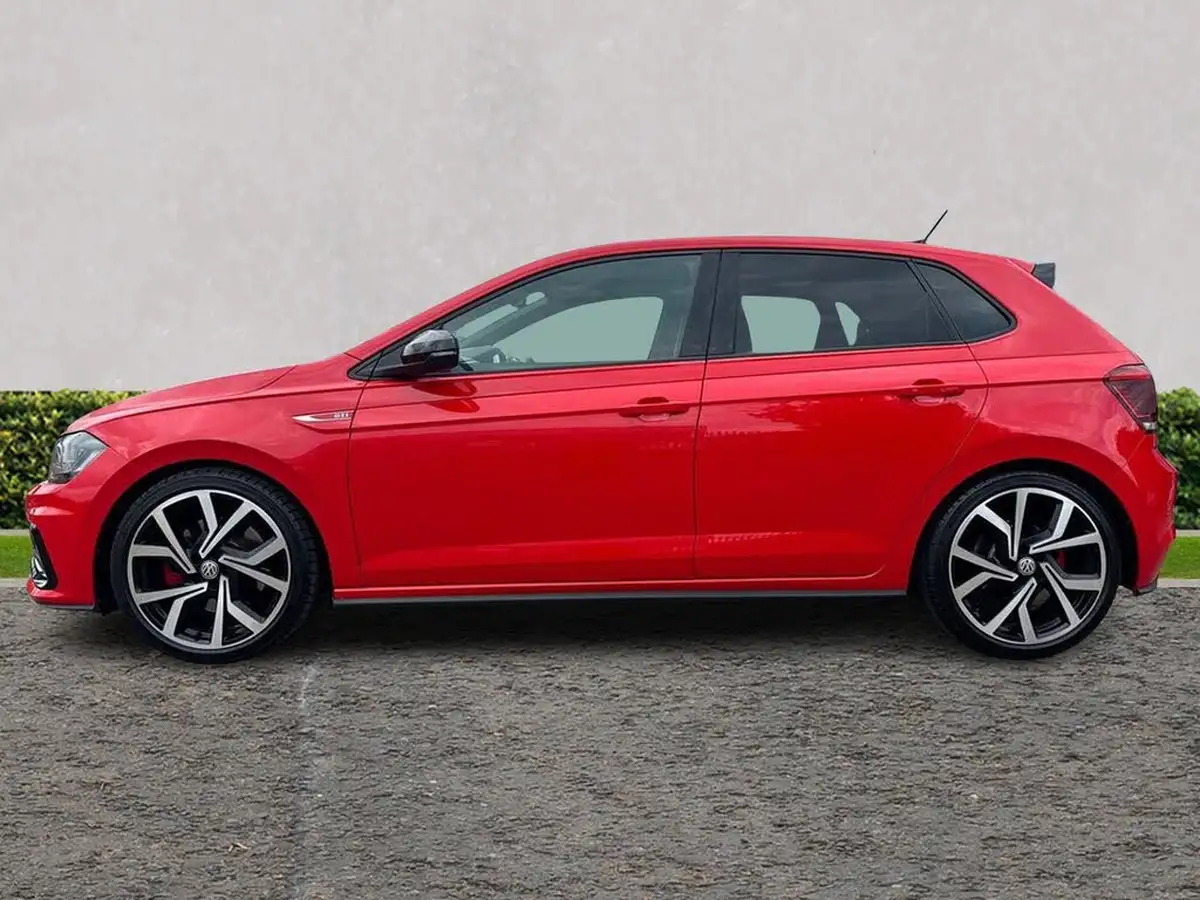 2019-volkswagen-polo-20-tsi-gti-big-5