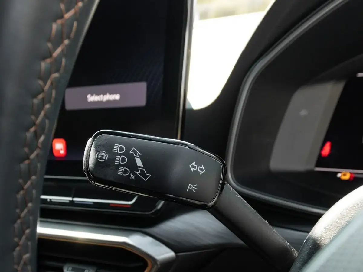 2022-cupra-formentor-14-e-hybrid-vz2-big-16