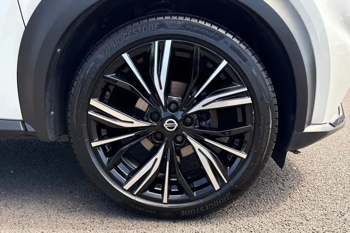 2022-nissan-juke-10-dig-t-tekna-big-8