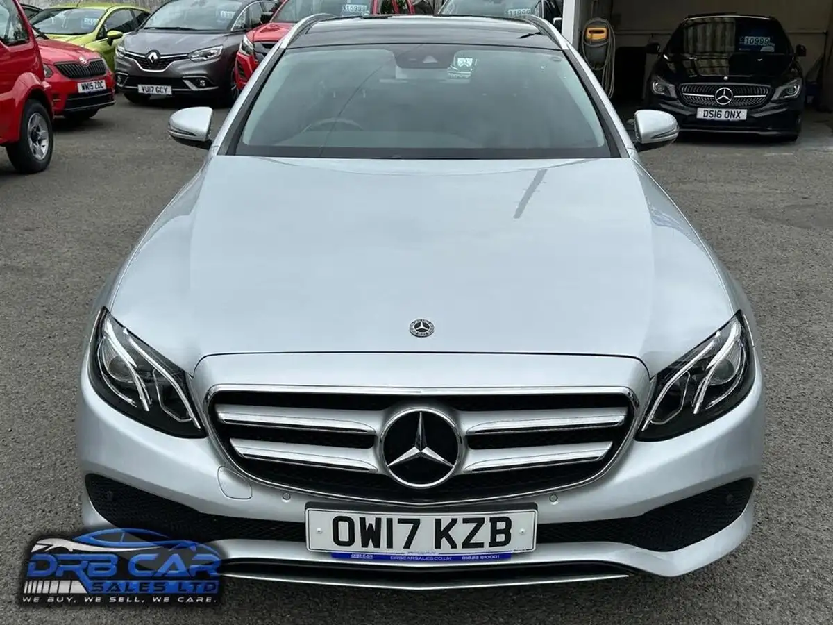 2017-mercedes-benz-e-class-20d-e220d-se-premiumss-estate-5d-4matic-big-1