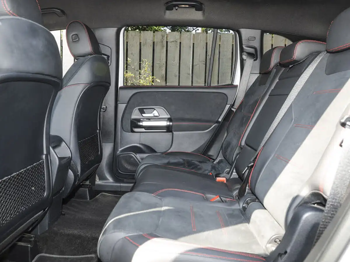 2024-mercedes-benz-glb-class-20d-glb220d-amg-line-executive-big-5