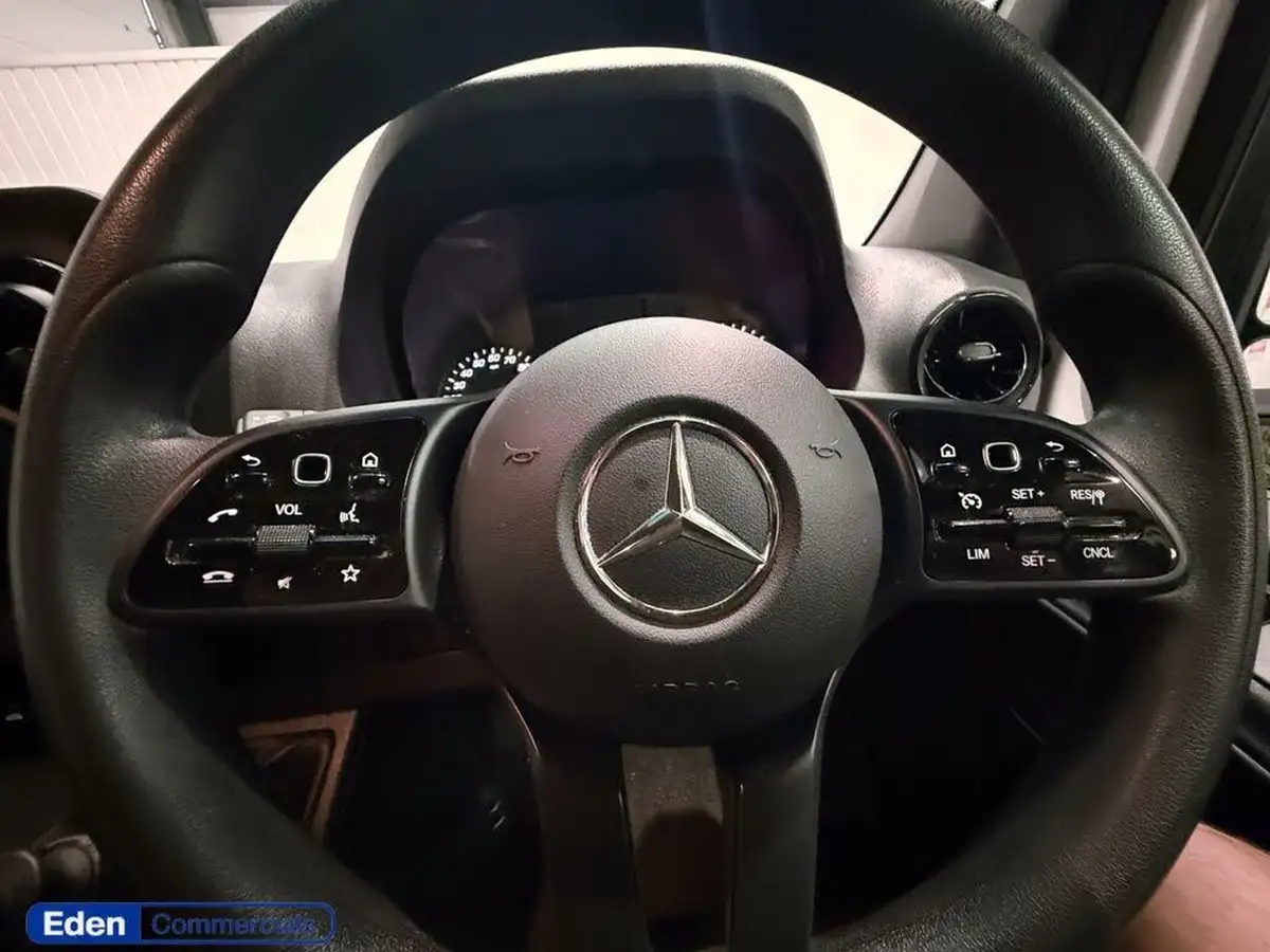 2024-mercedes-benz-sprinter-20cdi-315-l2h1-premium-big-17