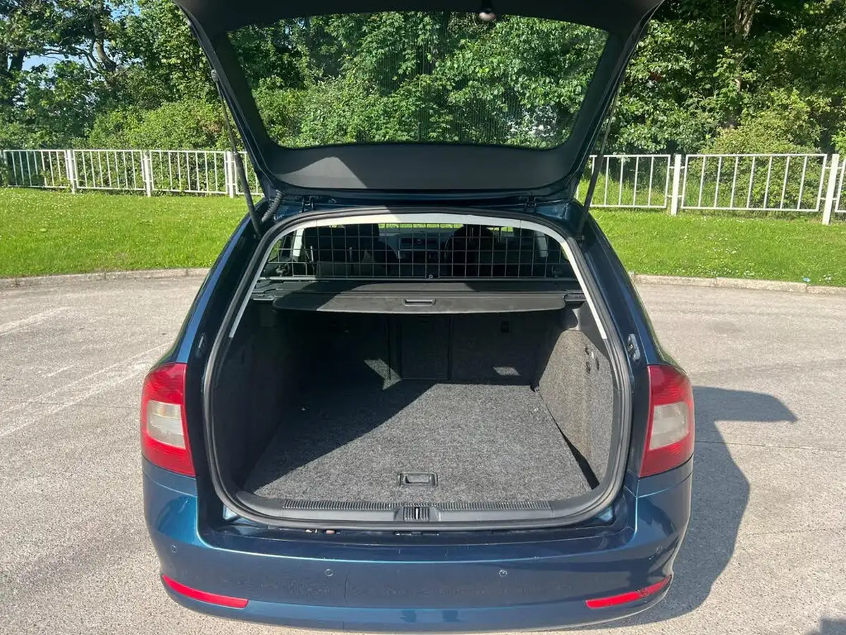 2012-skoda-octavia-16td-elegance-105ps-estate-dsg-big-61