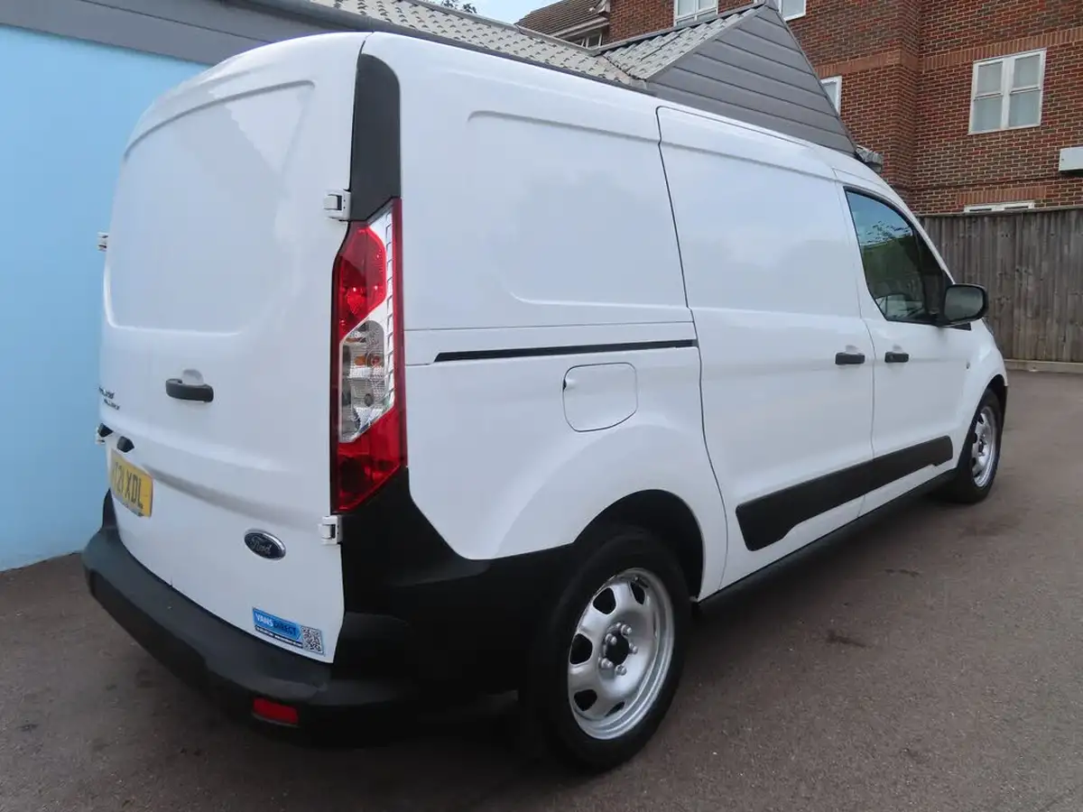 2021-ford-transit-connect-big-16