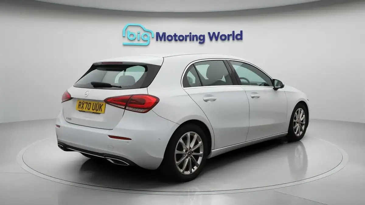 2020-mercedes-benz-a-class-13-a180-sport-executive-hatchback-5d-7g-dct-big-7