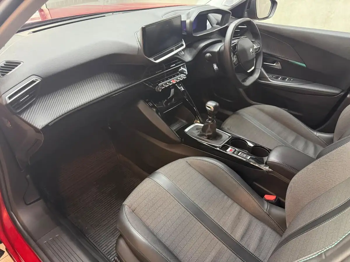 2022-peugeot-2008-suv-12-puretech-allure-premium-100bhp-big-29