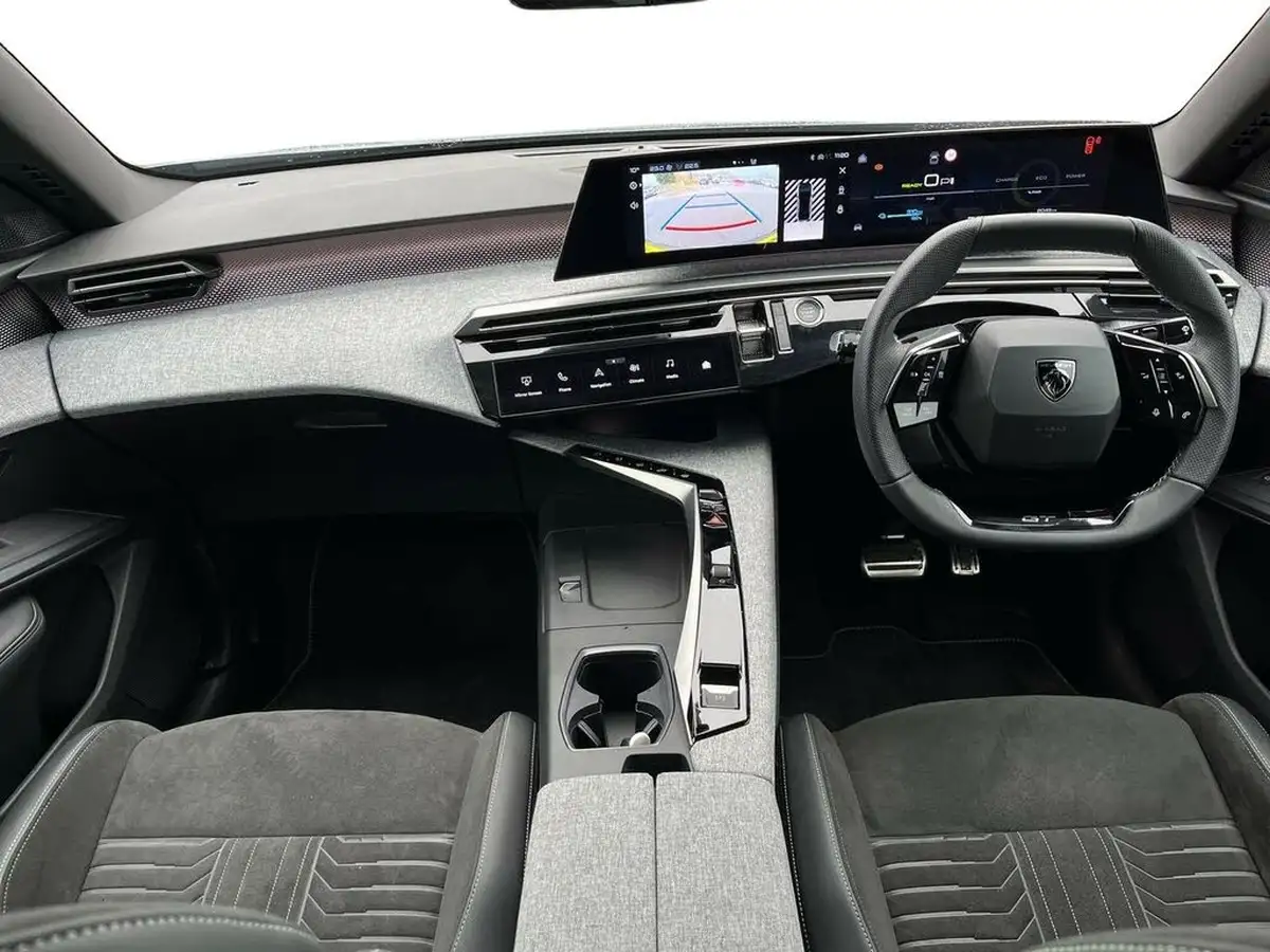 2024-peugeot-3008-suv-e-gt-big-5