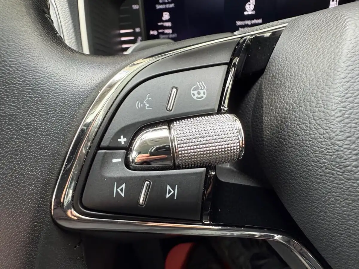 2022-skoda-karoq-15-tsi-se-l-dsg-big-22