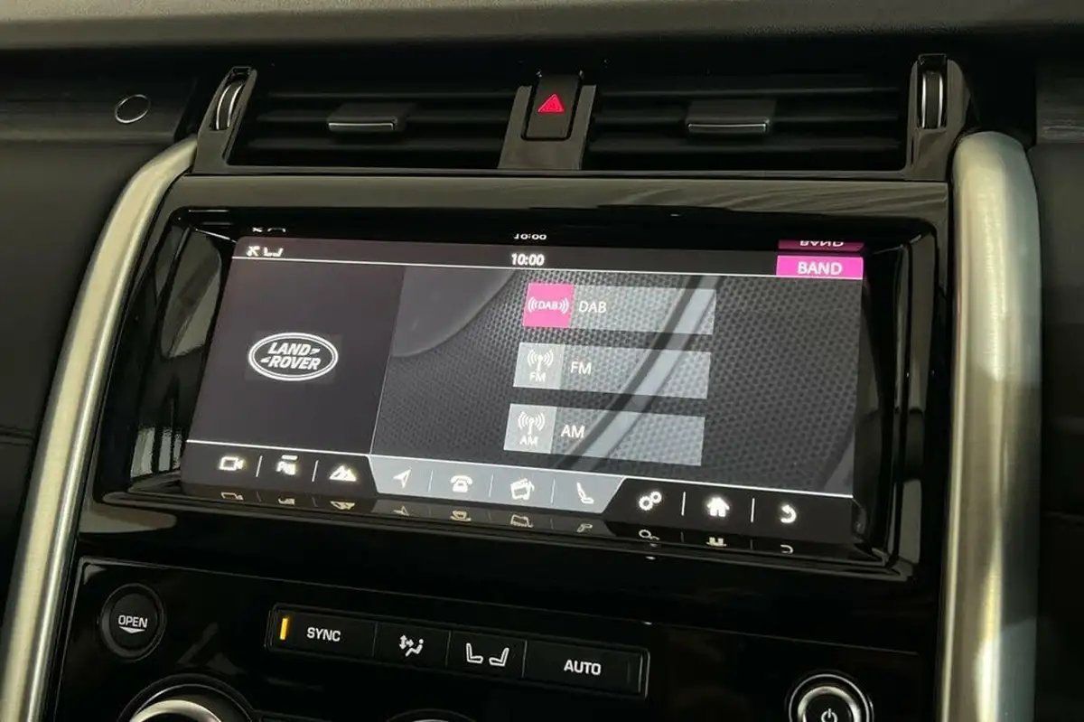 2017-land-rover-discovery-30td6-hse-259ps-awd-station-wagon-5d-auto-big-15