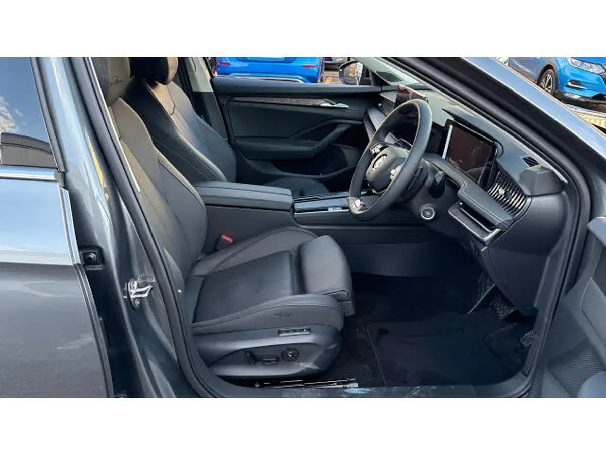 2024-skoda-superb-20tdi-laurin-klement-193ps-4x4-hatchback-big-14