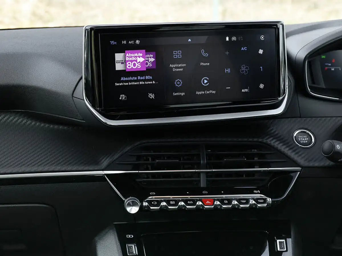 2025-peugeot-208-12-puretech-allure-big-12