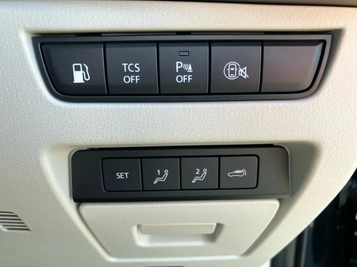 2025-mazda-cx-60-25-e-skyactiv-takumi-panoramic-sunroof-big-28