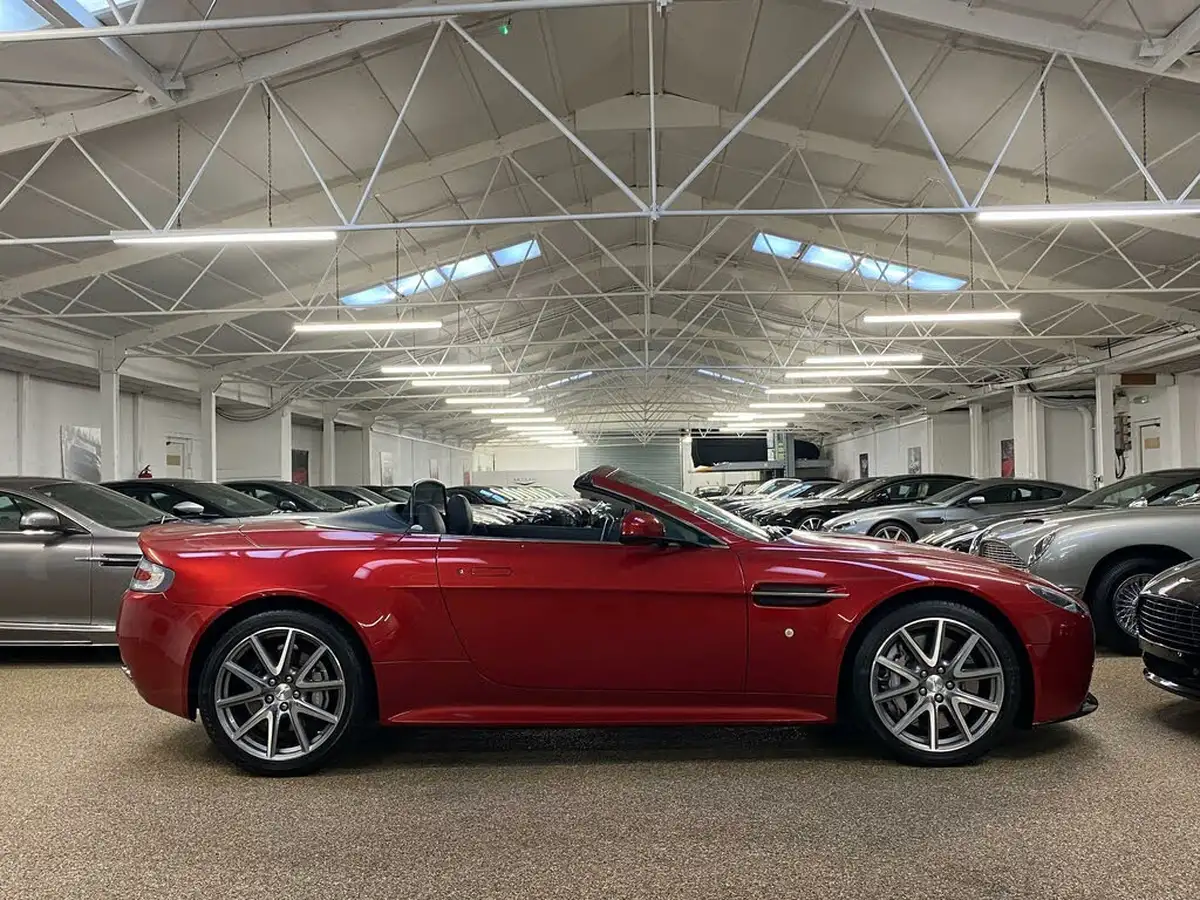 2015-aston-martin-vantage-47-v8-vantage-s-roadster-sportshift-big-6