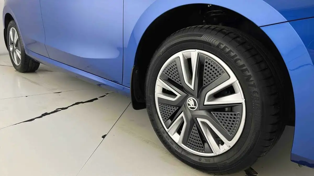 2022-skoda-fabia-10-tsi-se-l-95ps-hatchback-big-24
