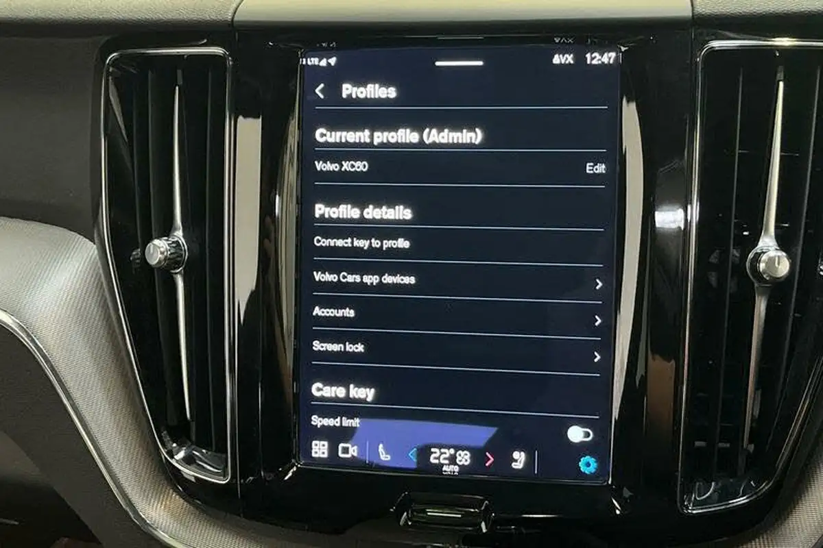 2022-volvo-xc60-20-t6-r-design-350bhp-plug-in-hybrid-big-36