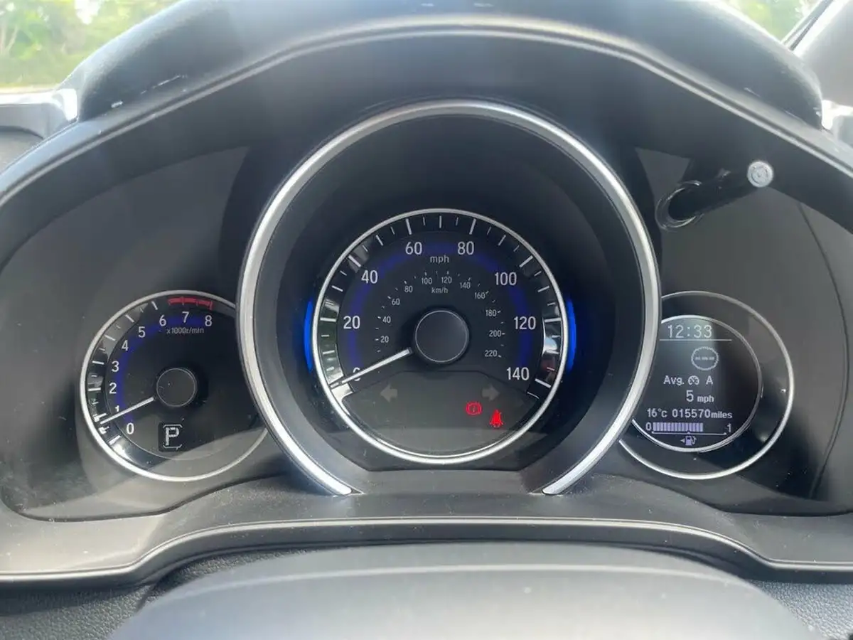 2016-honda-jazz-13-i-vtec-ex-cvt-big-15