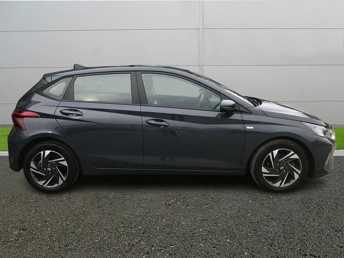 2023-hyundai-i20-10-t-gdi-se-connect-dct-big-7