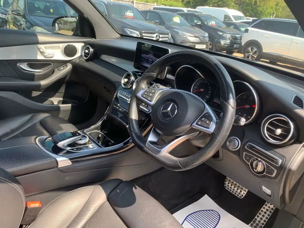 2017-mercedes-benz-glc-class-21d-glc250d-amg-line-premiumss-coupe-4d-big-10