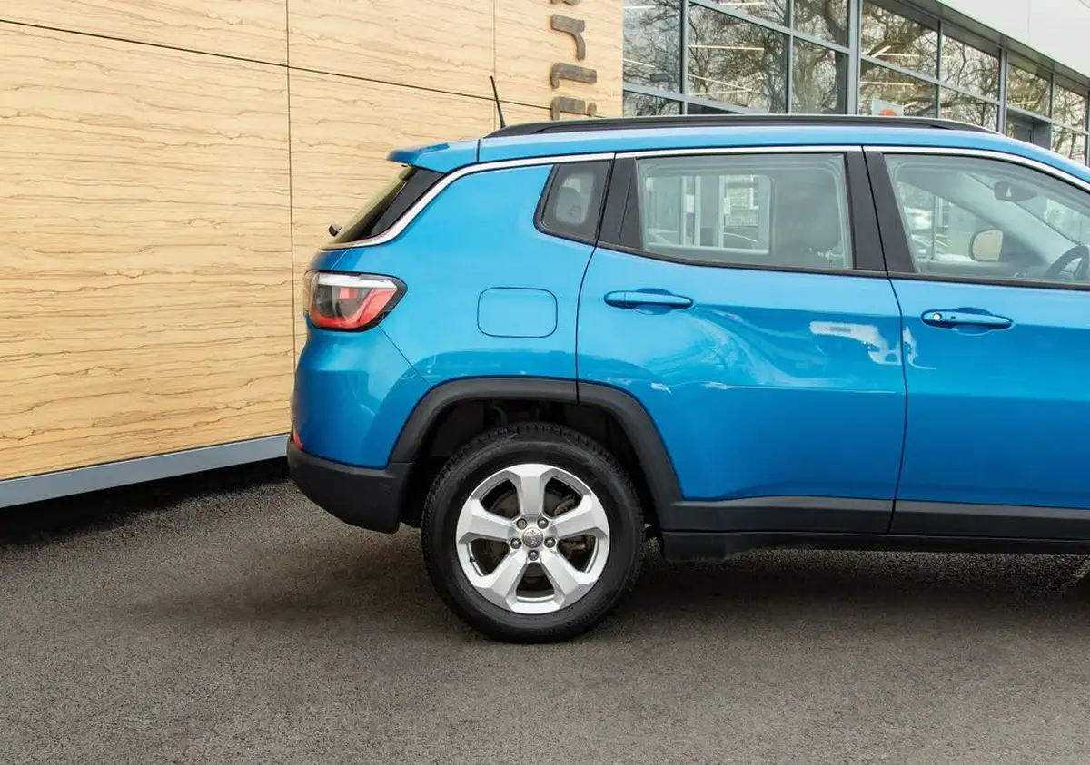 2018-jeep-compass-14-multiair-ii-longitude-big-10