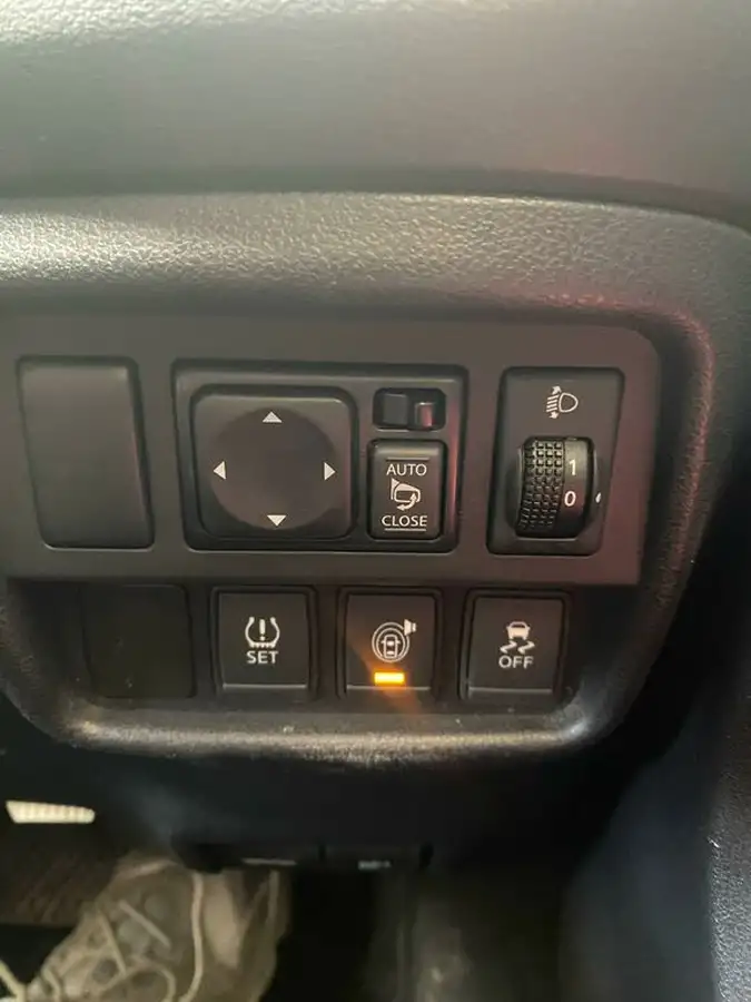 2015-nissan-juke-16-tekna-117ps-1598cc-xtronic-cvt-big-26