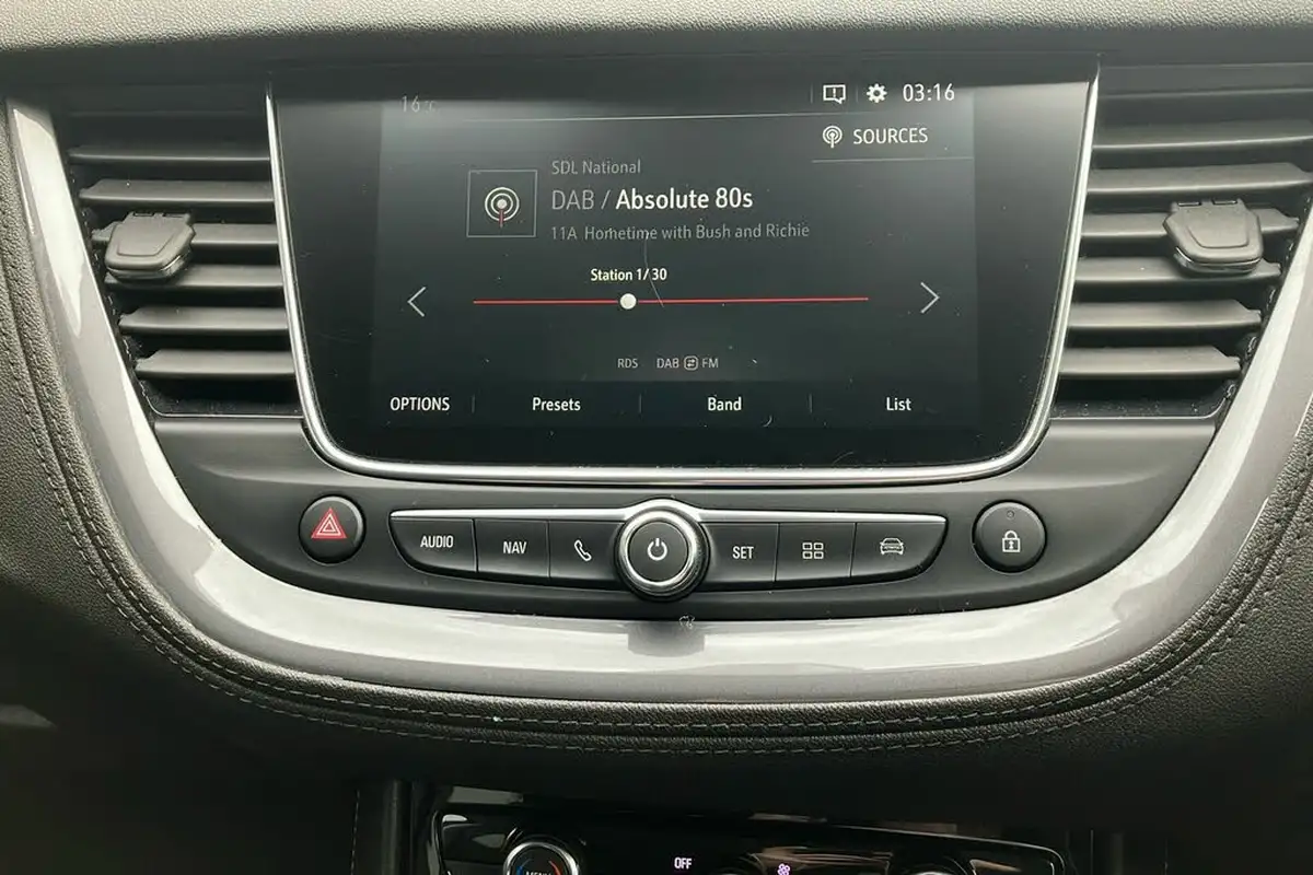 2019-vauxhall-grandland-x-12-sri-nav-auto-big-13