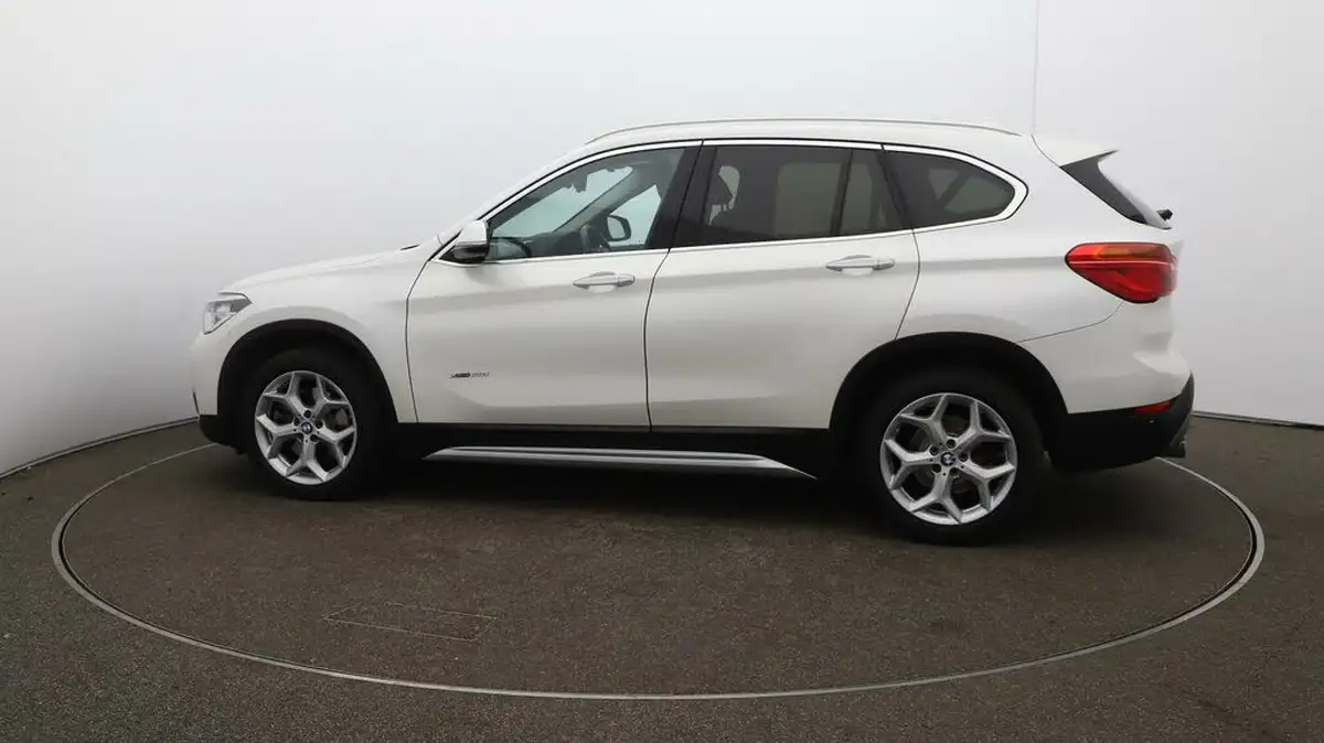 2018-bmw-x1-20-xdrive20i-xline-big-49