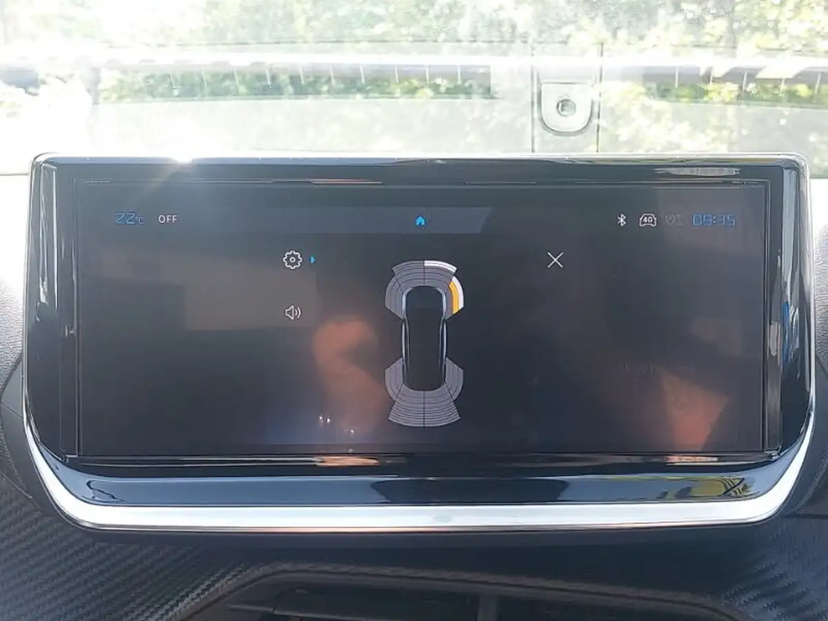 2025-peugeot-2008-suv-12-puretech-allure-130ps-big-10