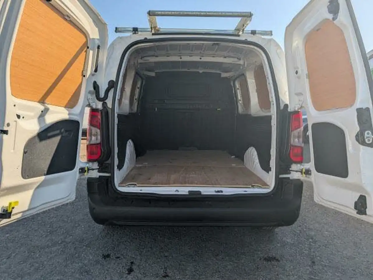 2020-peugeot-partner-15-bluehdi-950-professional-100ps-eu6dt-long-panel-big-9